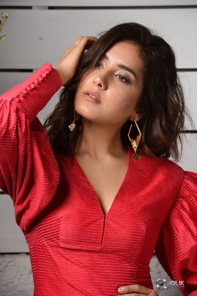 Raashi-Khanna